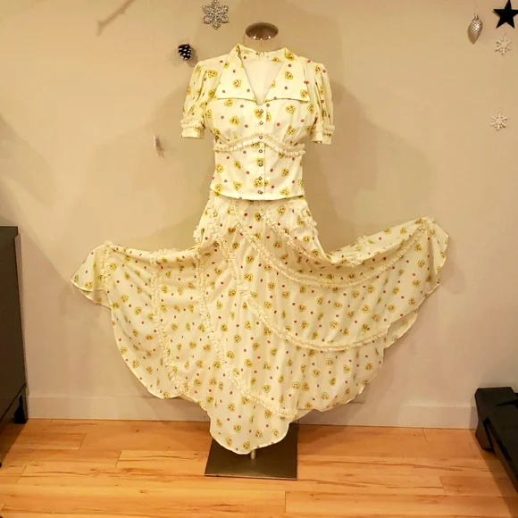 Vintage 70s Handmade Lace Trim Sweetheart Top & Swirl Skirt - Picture 2 of 10